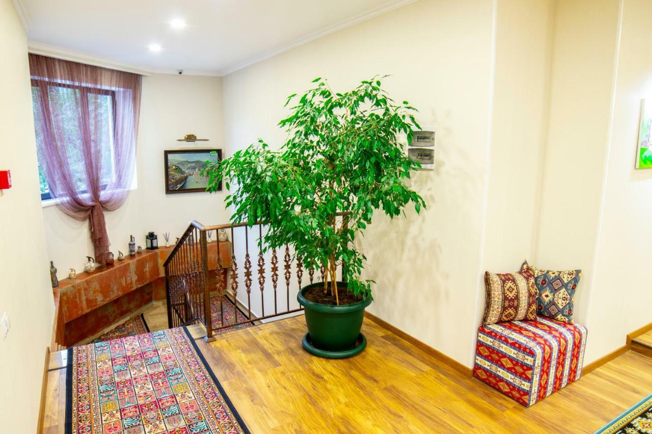 Irmisa Hotel Tbilisi Eksteriør bilde